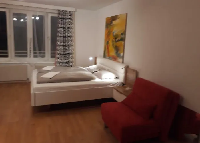 Apartment Cute Metro U4